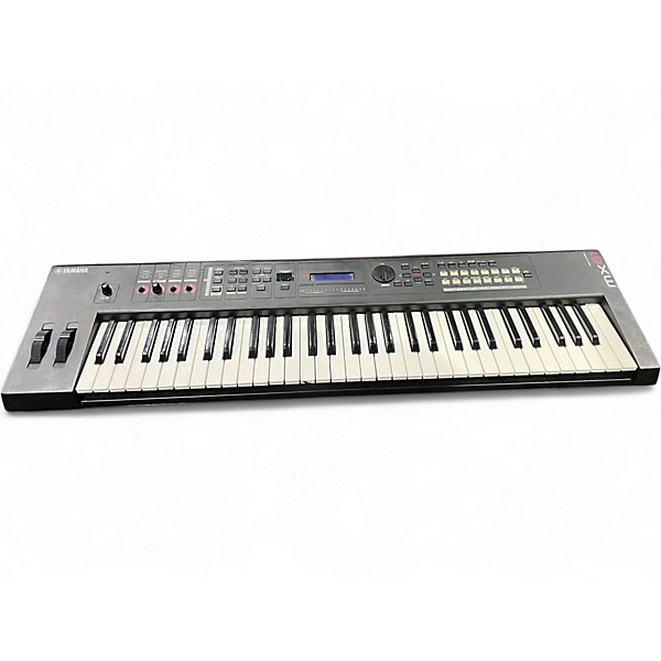 Used Yamaha MX61 61 Key Keyboard Workstation