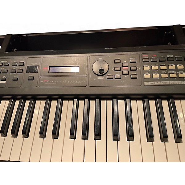 Used Yamaha MX61 61 Key Keyboard Workstation