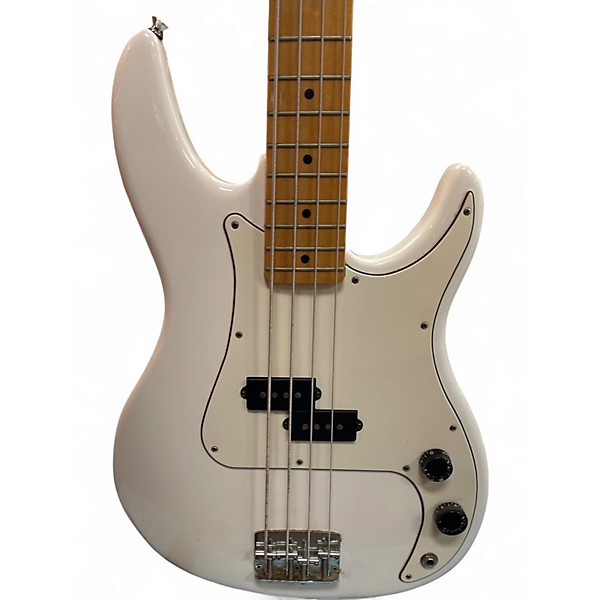 Vintage 1989 Peavey Fury White Electric Bass Guitar