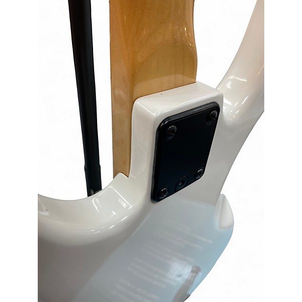 Vintage 1989 Peavey Fury White Electric Bass Guitar