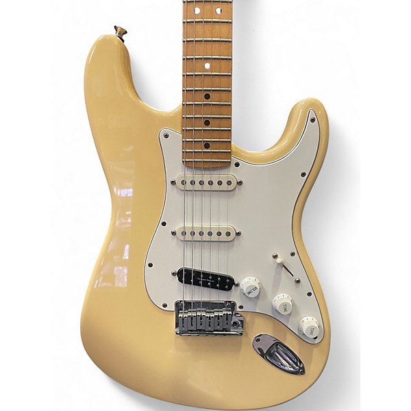 Used 1996 Fender American Standard Stratocaster Vintage White Solid Body Electric Guitar