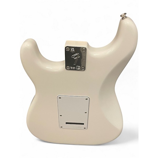 Used Fender Player II Stratocaster HSS Polar White Solid Body Electric Guitar