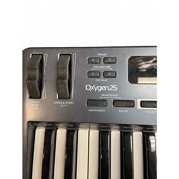 Used M-Audio Oxygen 25 Key MIDI Controller