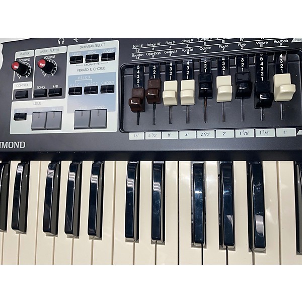 Used Hammond SK1 Organ