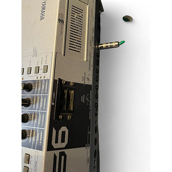 Used Yamaha Motif ES6 61 Key Keyboard Workstation