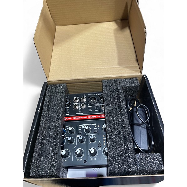 Used Harbinger lv7 Digital Mixer