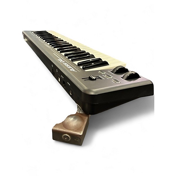Used Alesis Q49 49 Key MIDI Controller