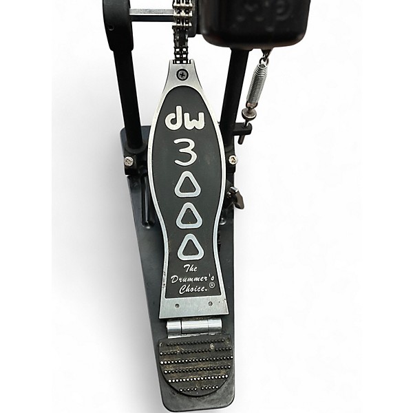 Used DW 3000 Series Single Single Bass Drum Pedal
