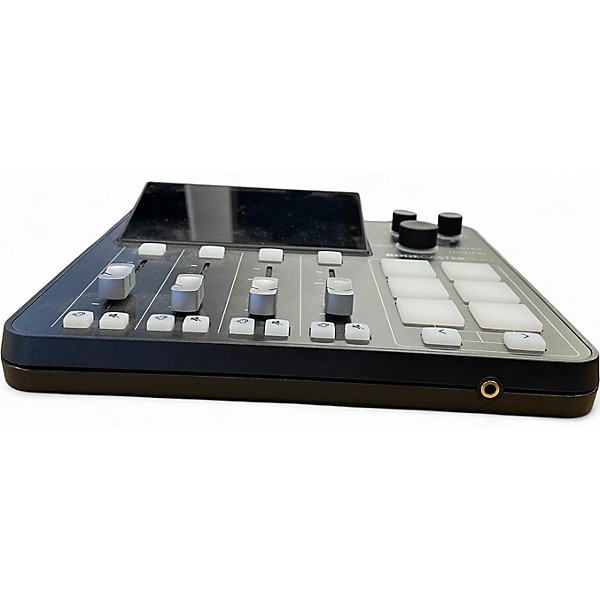 Used RODE RODECASTER DUO Audio Interface