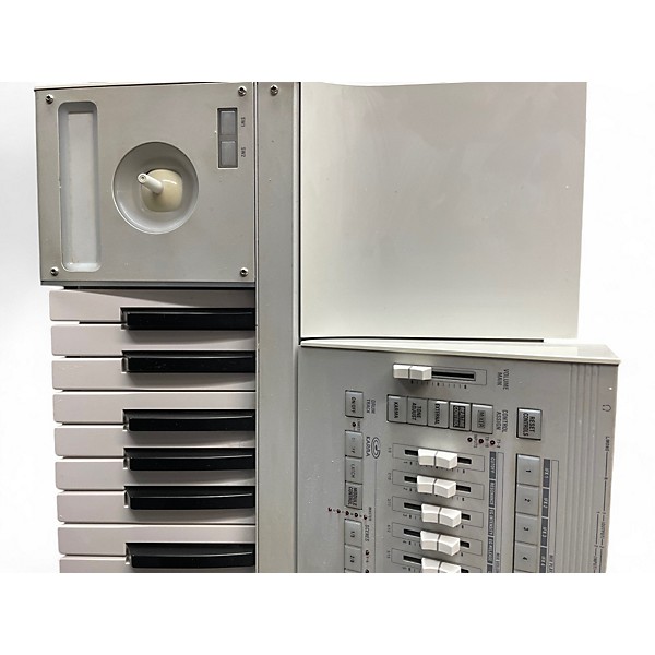 Used KORG M3 61 Key Keyboard Workstation