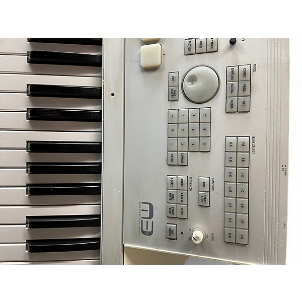Used KORG M3 61 Key Keyboard Workstation