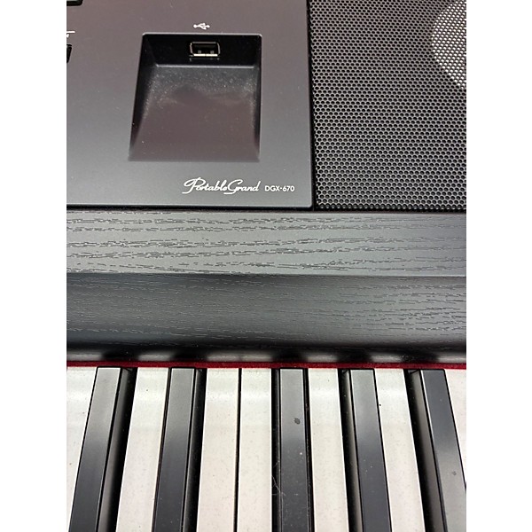 Used Yamaha DGX670B Keyboard Workstation