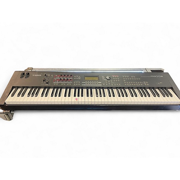Used 2010 Yamaha MOX8 88 Key Keyboard Workstation