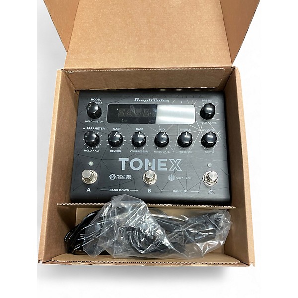 Used IK Multimedia tone x Pedal Board