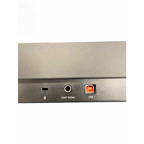 Used Native Instruments Komplete Kontrol A61 MIDI Controller