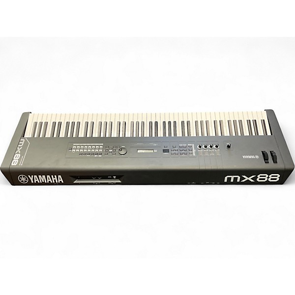 Used Yamaha MX88 Synthesizer