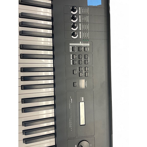 Used Yamaha MX88 Synthesizer