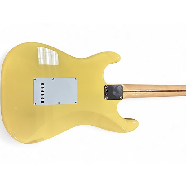 Used Fender Artist Series Yngwie Malmsteen Stratocaster Olympic White Solid Body Electric Guitar