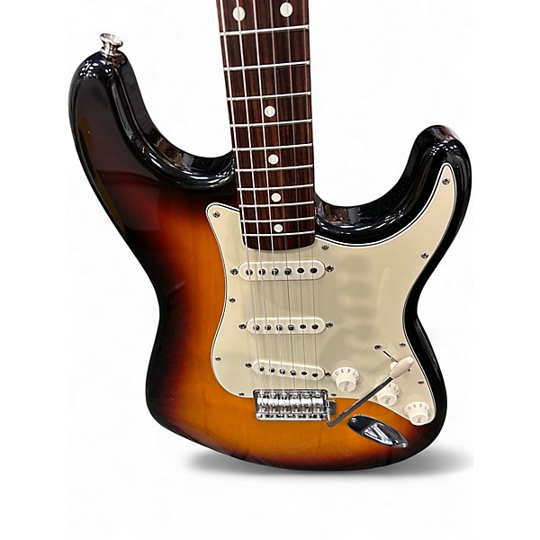 Used Fender Classic Series 1960S Stratocaster 3 Color Sunburst Solid Body Electric Guitar