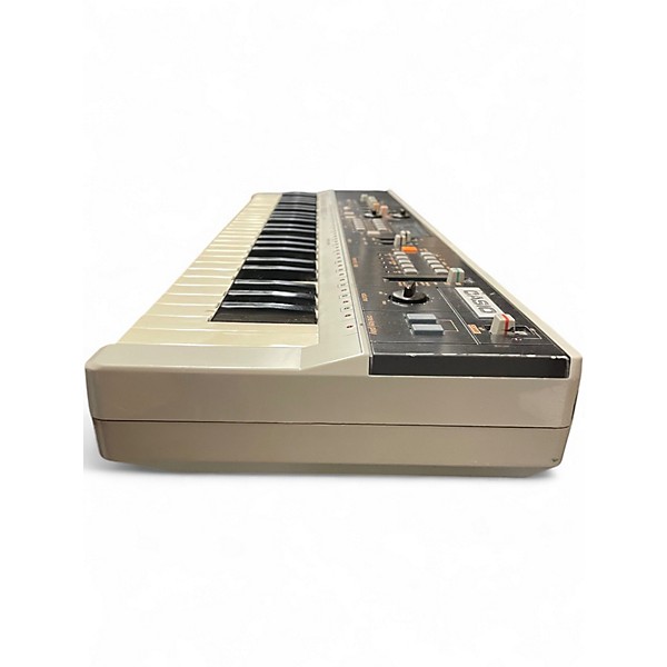 Used Casio CASIOTONE MT-70 Portable Keyboard