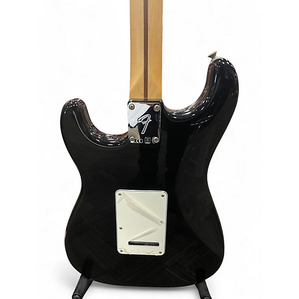 Used 2002 Fender stratocaster Black Solid Body Electric Guitar