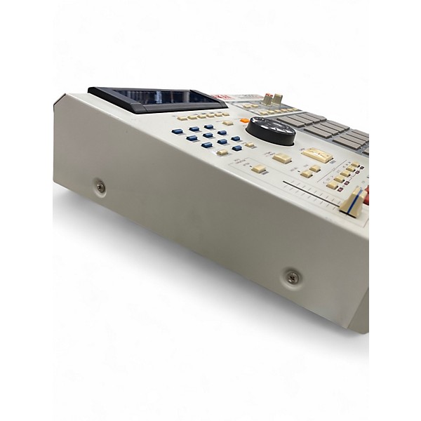 Used Akai Professional MPC2000XL Production Controller