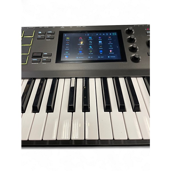 Used Akai Professional MPCKEY 61 Production Controller