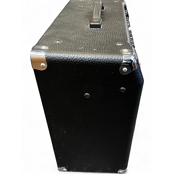 Used Behringer V-tone gmx210 Guitar Combo Amp