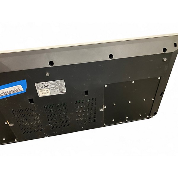 Used Yamaha PSRS710 61 Key Arranger Keyboard