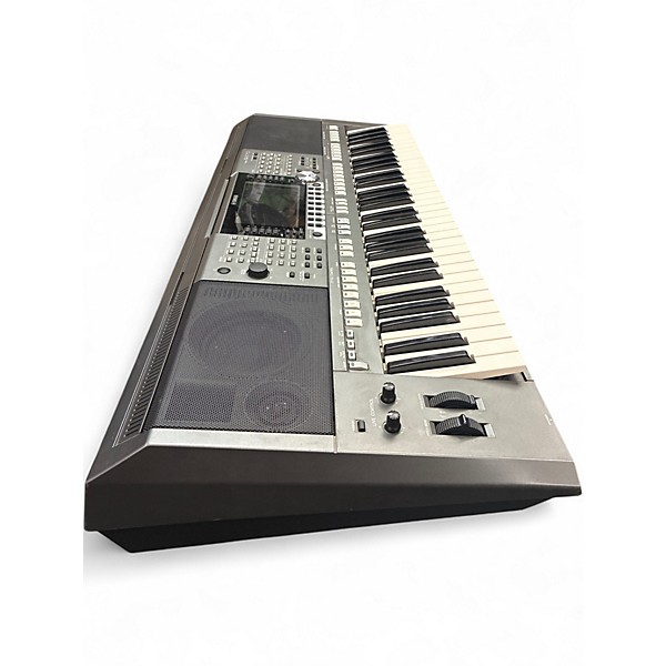 Used Yamaha PSRS970 61 Key Keyboard Workstation