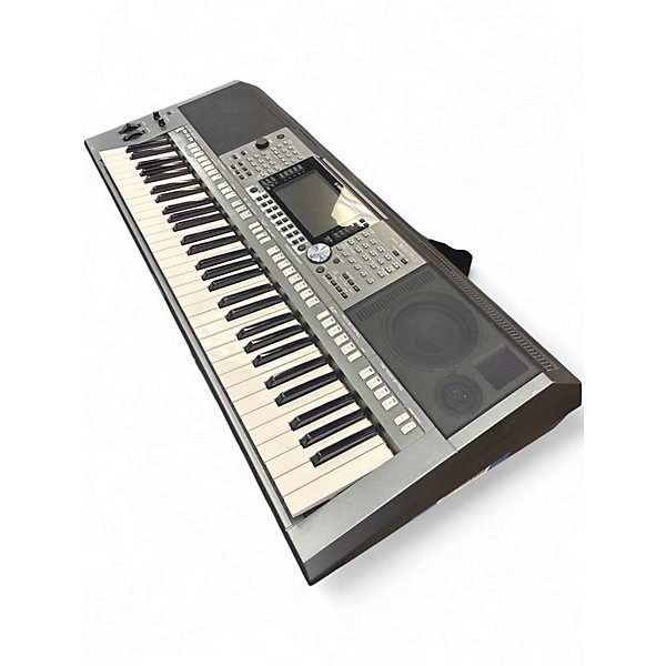 Used Yamaha PSRS970 61 Key Keyboard Workstation
