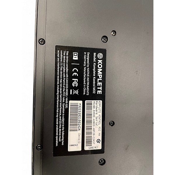 Used Native Instruments Komplete Kontrol M32 MIDI Controller