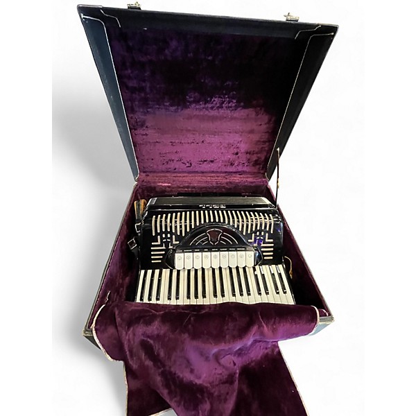 Used Bell Model 2515 - 18" Accordion