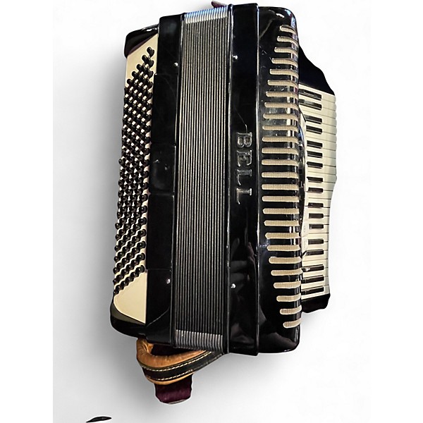 Used Bell Model 2515 - 18" Accordion