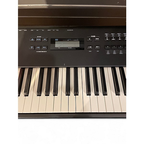 Used Alesis QS8.1 Keyboard Workstation