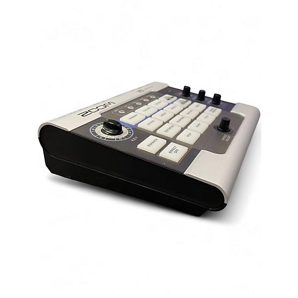 Used Zoom v3 vocal processor Pedal