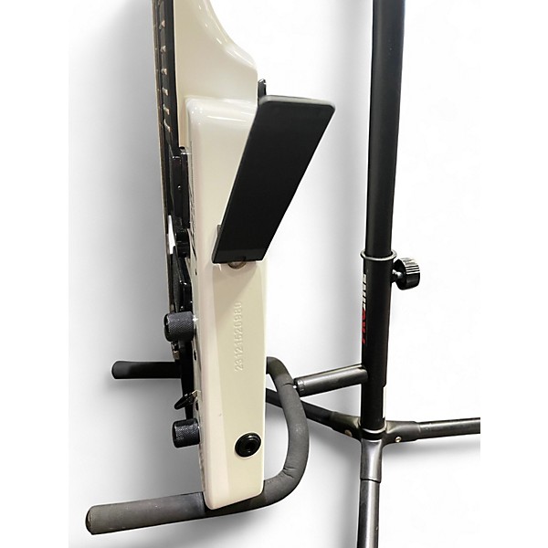 Used Steinberger Spirit GT-PRO Deluxe White Solid Body Electric Guitar