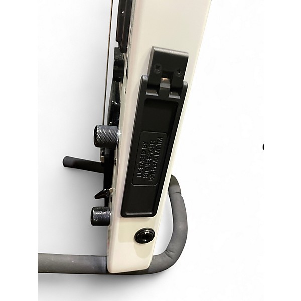 Used Steinberger Spirit GT-PRO Deluxe White Solid Body Electric Guitar