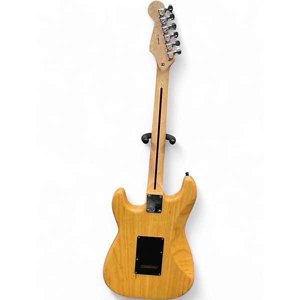 Used 2006 Fender Deluxe Stratocaster Natural Solid Body Electric Guitar