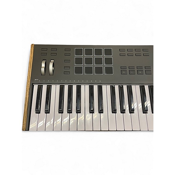Used Arturia KEYLAB MK3 61 KEY Keyboard Workstation