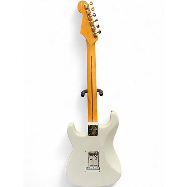 Used Fender American Vintage 1957 Commemorative Stratocaster White Blonde Solid Body Electric Guitar