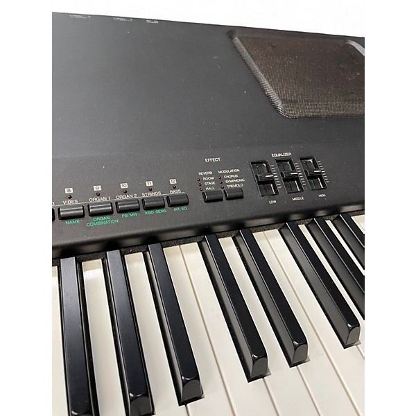 Used Yamaha p200 Synthesizer