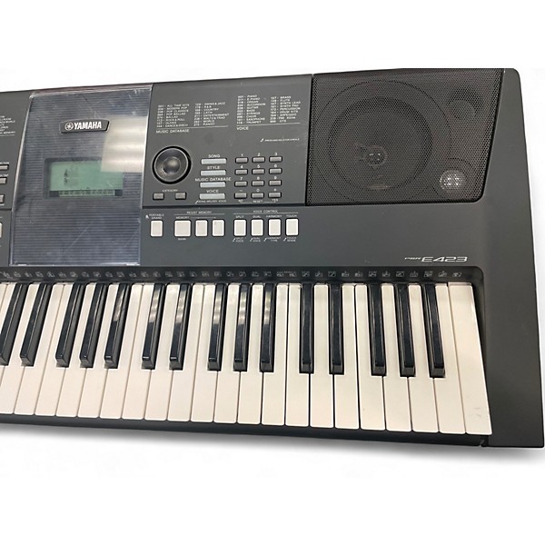 Used Yamaha PSRE423 61 Key Portable Keyboard