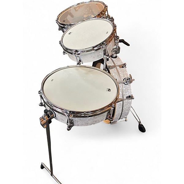 Used DW 4 Piece Performance Series 4-Piece Low Pro Travel Shell Pack White Marine Pearl Drum Kit