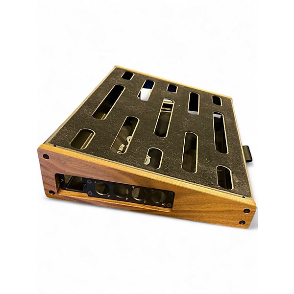 Used Creation ELEVATION 18 Pedal Board