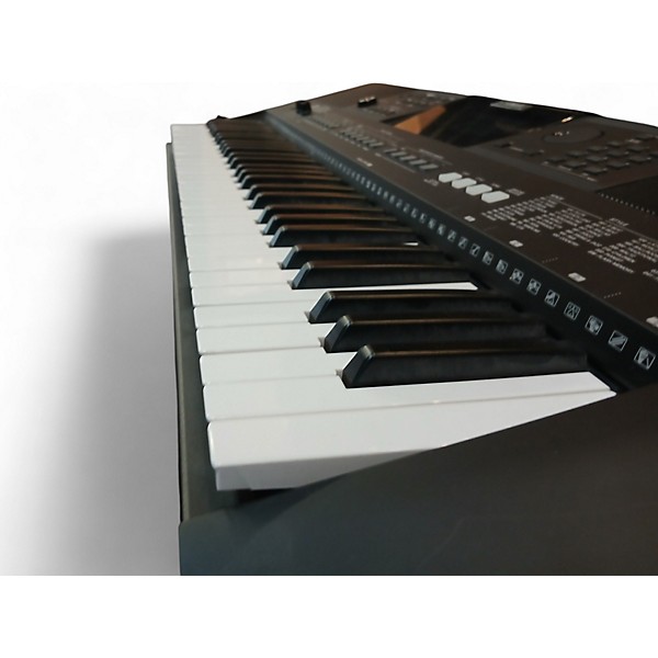 Used Yamaha PSR-E463 Portable Keyboard