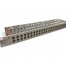 Used Behringer px 2000 Patch Bay