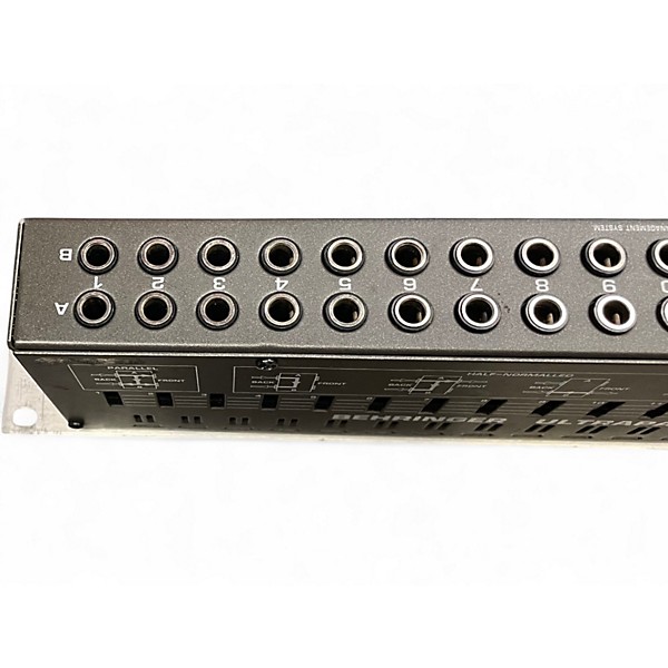 Used Behringer px 2000 Patch Bay