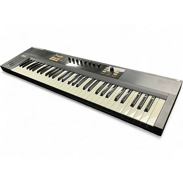 Used Native Instruments Komplete Kontrol S61 MIDI Controller
