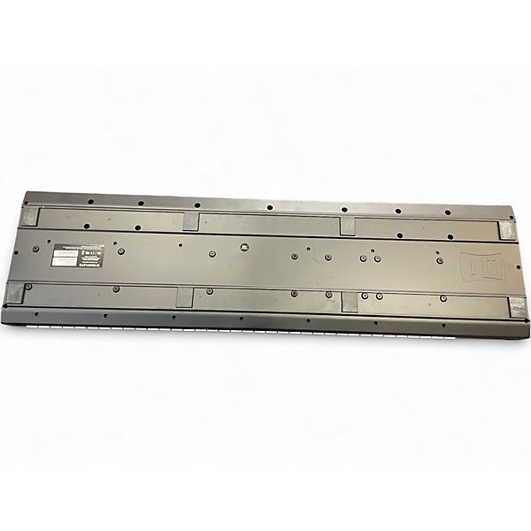 Used Native Instruments Komplete Kontrol S61 MIDI Controller